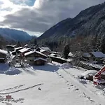 La Chapelle Aux Pieds Des Pistes * Chamonix