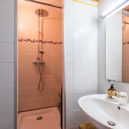 Apartment La Chapelle Aux Pieds Des Pistes Chamonix