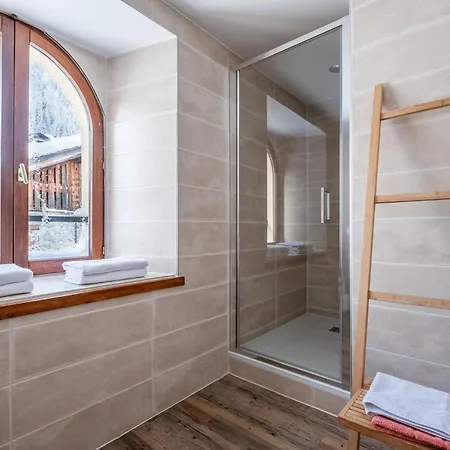 La Chapelle Aux Pieds Des Pistes * Chamonix