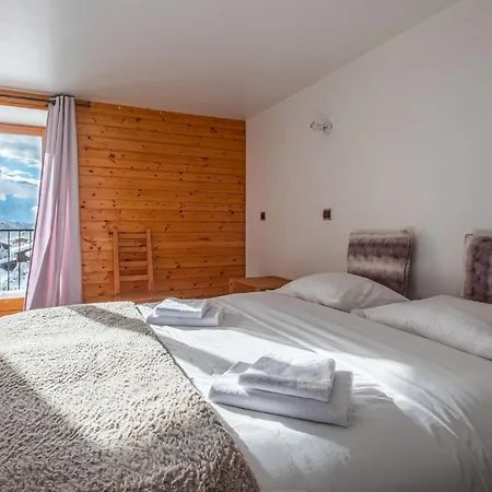 Apartment La Chapelle Aux Pieds Des Pistes