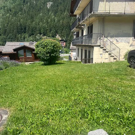 La Chapelle Aux Pieds Des Pistes 霞慕尼